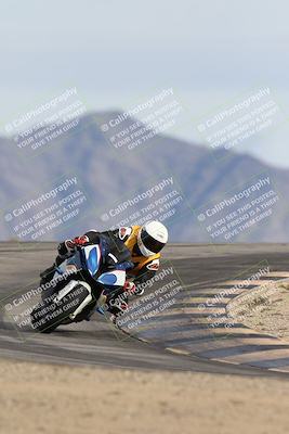 media/Nov-16-2025-Race Pace (Sun) [[8c5fa54630]]/Non Verified Riders (1st 20 Minutes)/6-Turn 12 (2pm)/